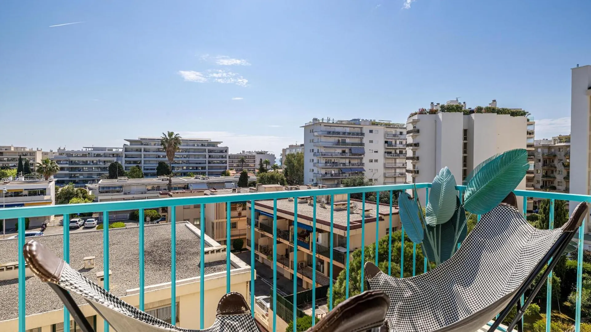 Modern Apartment - 3Br- 6P - Palm Beah Cannes